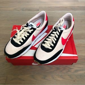 Nike daybreak sneakers
